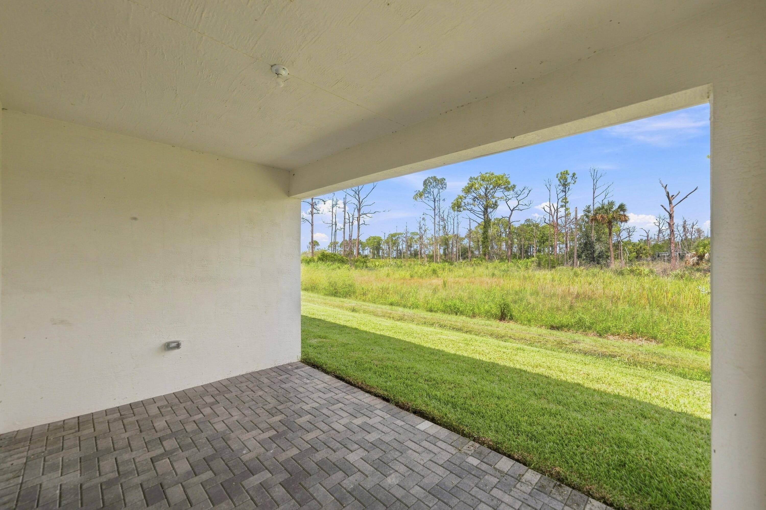 10611 NW WILGROVE Lane, Port St. Lucie, FL 34987 - Photo 5