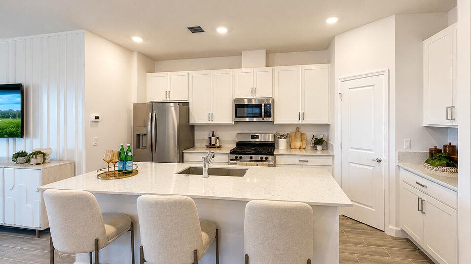 10707 NW WILGROVE Lane, Port St. Lucie, FL 34987 - Photo 2